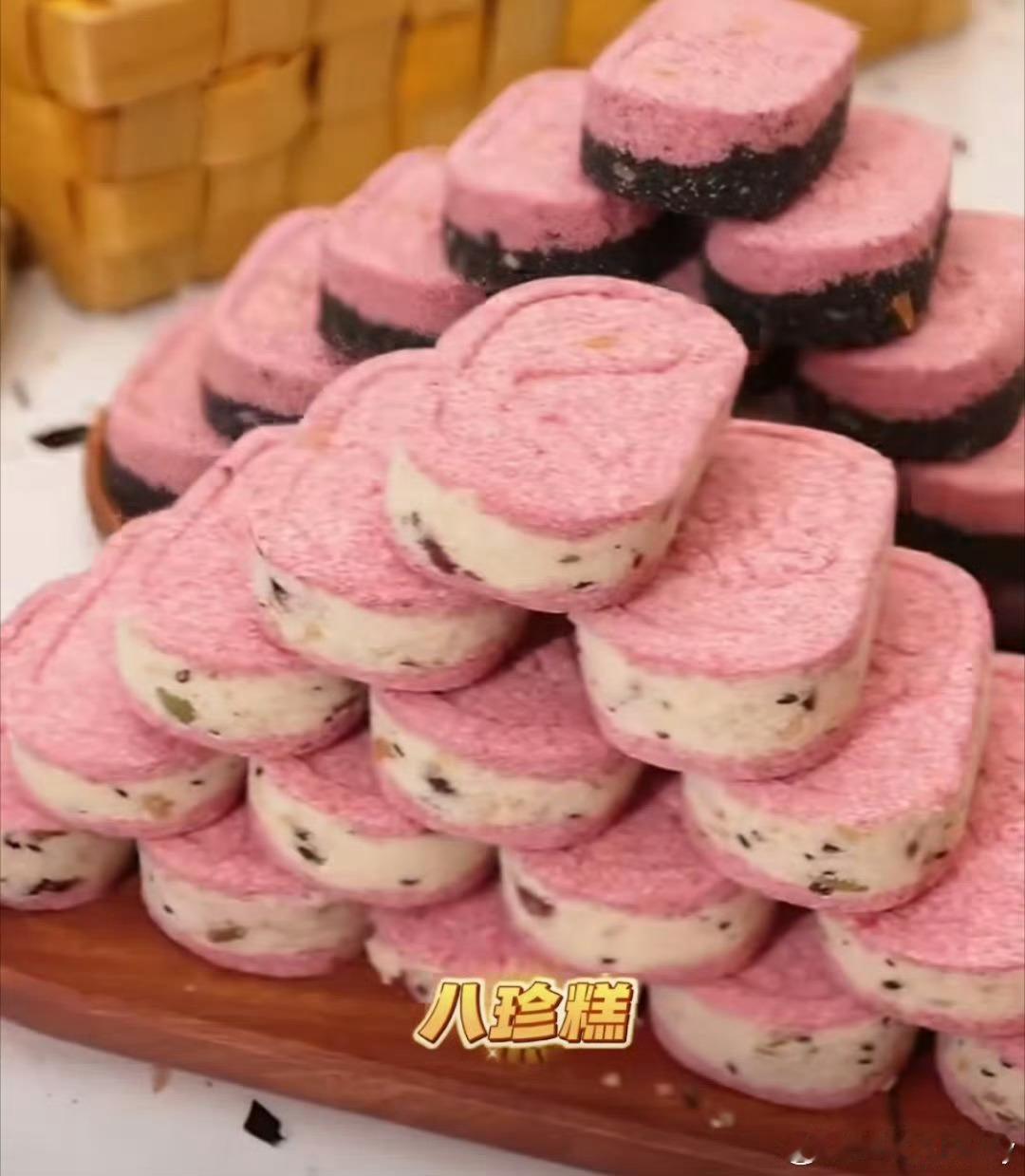 广州人连零食都很会吃广州人的零食藏着老广浪漫🌿煎萝卜糕外脆内软，萝卜丝清甜爽口