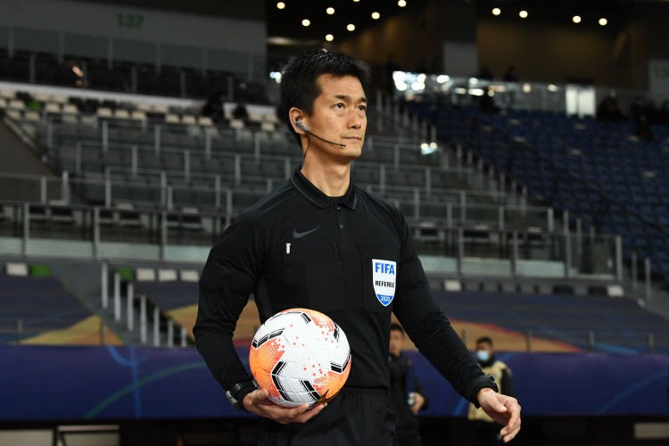 执法足协杯决赛! 高亨进执法时国安3胜2平不败, 河南0胜0平1负