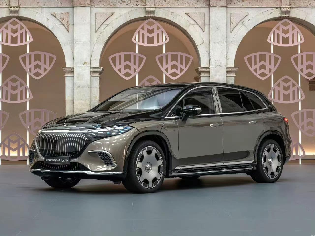 离迈巴赫很近很近的一次机会哟！梅赛德斯-迈巴赫EQS680SUV，新车指