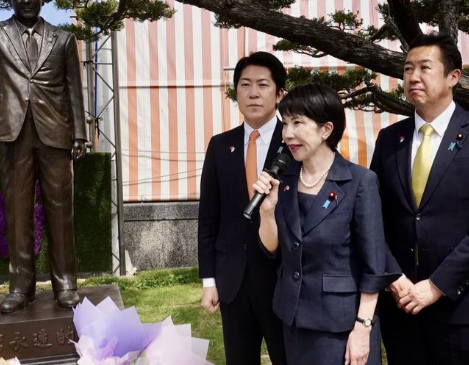 日本首相定了？高市早苗民调反超，结果自己把自己玩进去了9月26日消息，日本自民