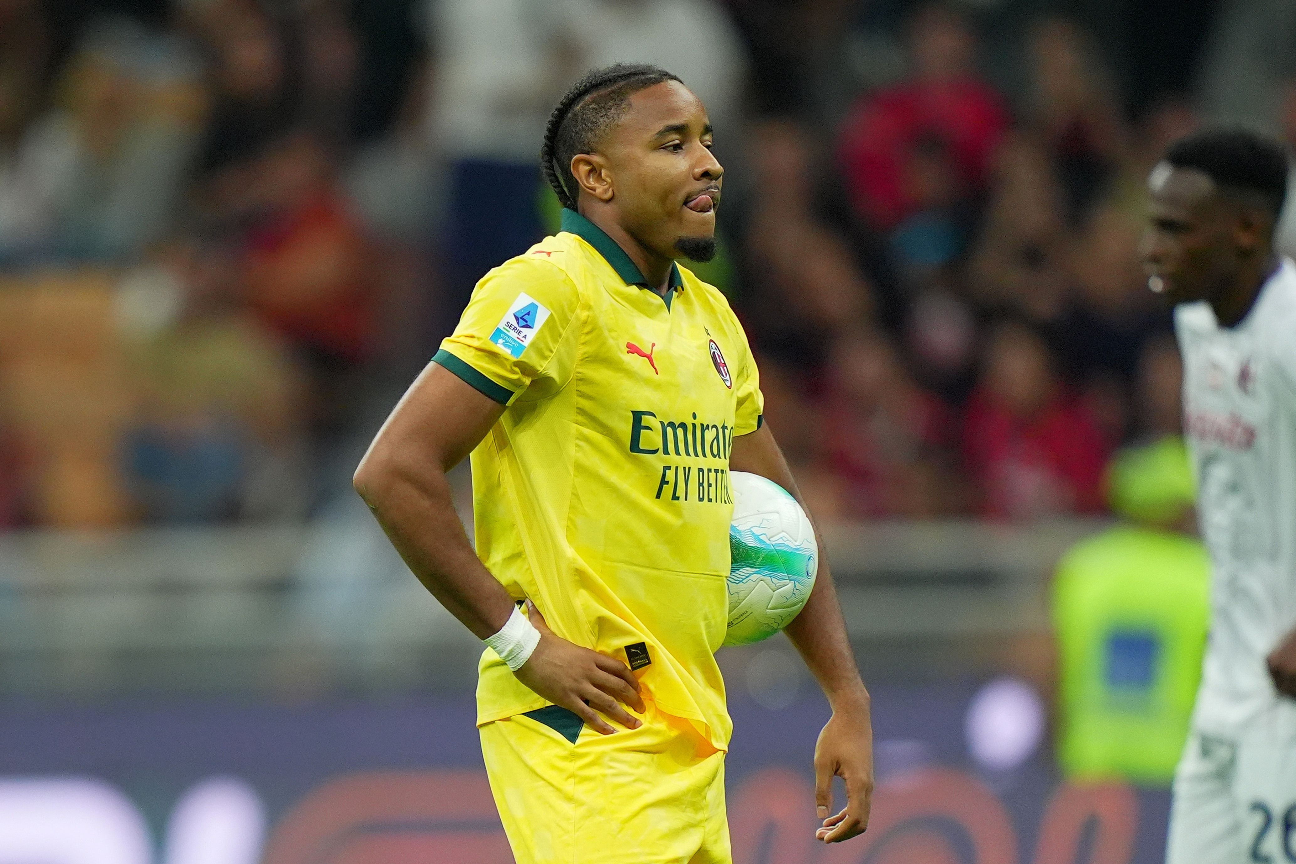 隆戈: 若恩昆库冬窗离队, 米兰可能引进两名前锋