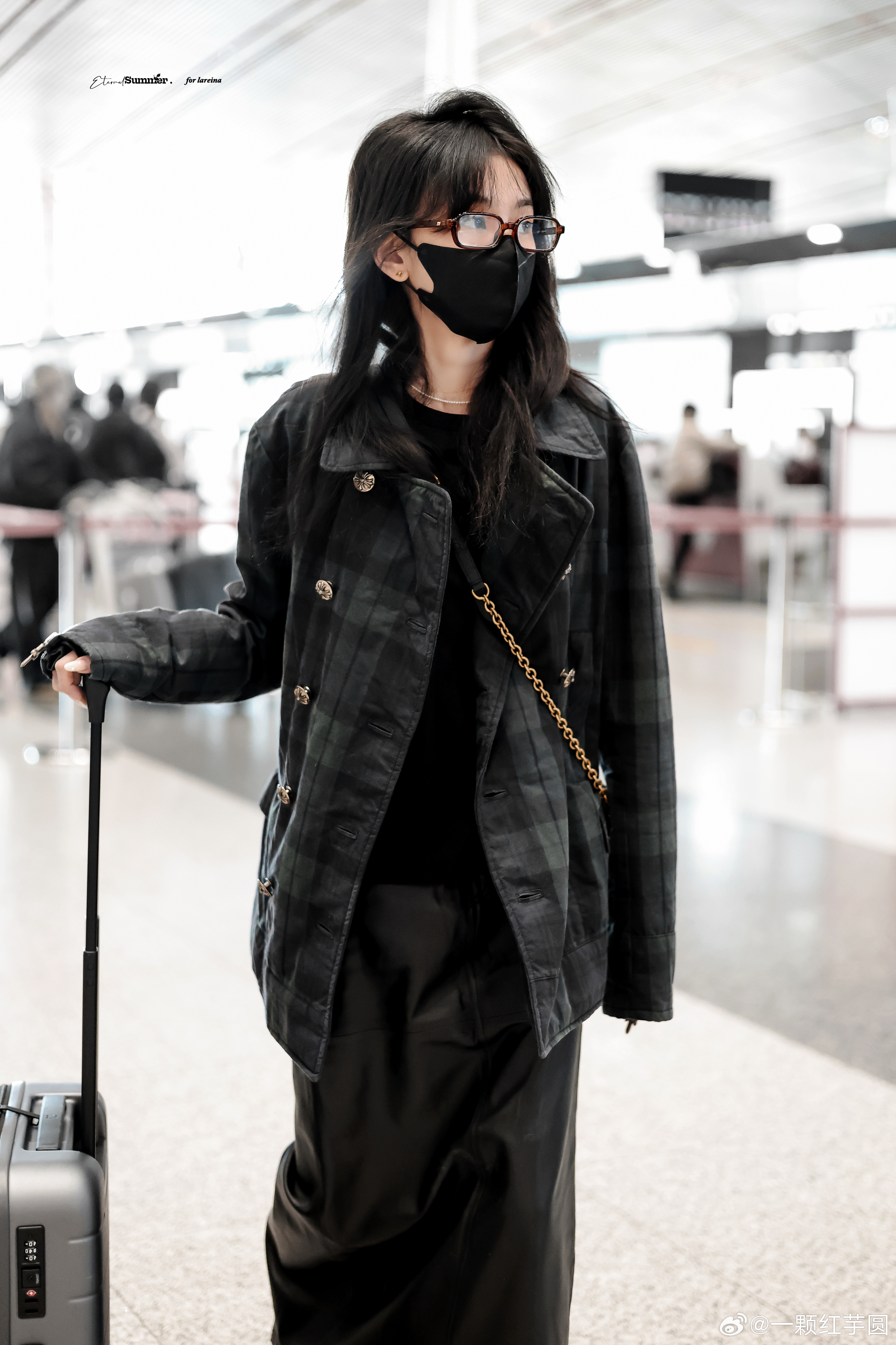 宋祖儿今日份机场路透！新年第一面噢，是萌萌哒酷girl，开工大吉