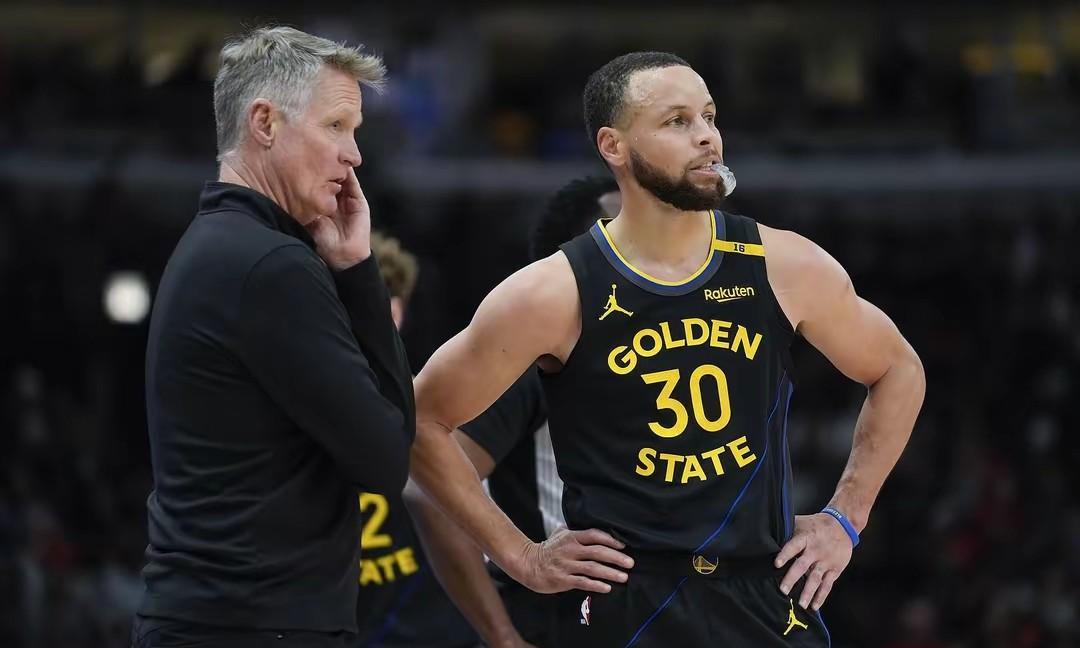 科尔:对方缺四名主力，我们没有任何理由勇士主场100-104不敌火箭，赛后科尔