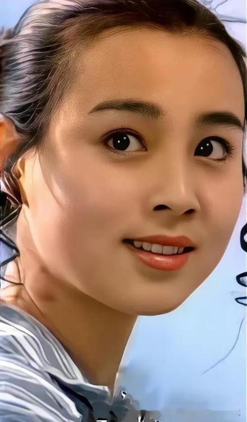 演员赵明明这二三十年都干什么去了？赵明明当年可以用明眸皓齿、温婉如玉、清纯可人来