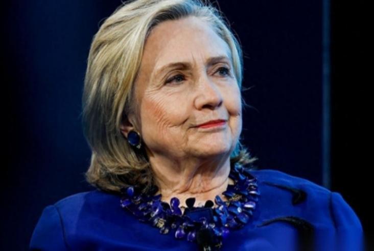 重磅炸锅！美国前国务卿希拉里，最近是真急眼了，急到不顾几十年的政治体面，直接公开