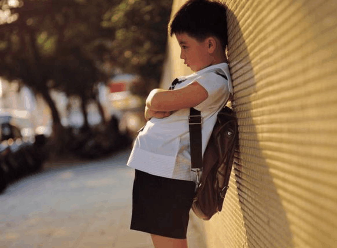 家里男宝到三岁的时候, 妈妈就不要再做这两件事了