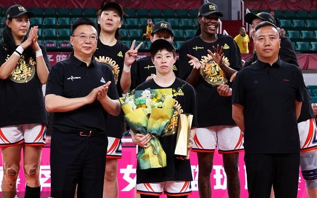 总觉得WCBA总决赛有点蹊跷，四川队足以3:0夺冠，打满五场，冠军应当是山西队呀