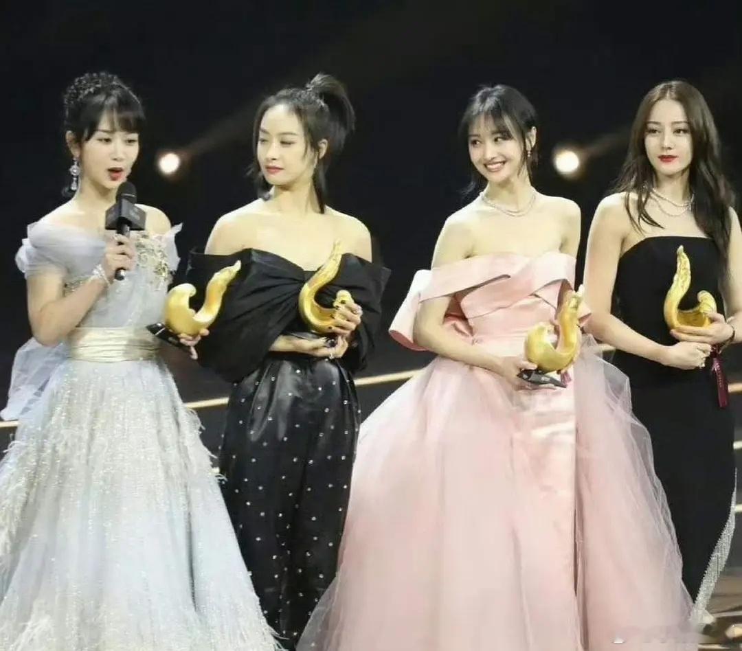 迪丽热巴永远都是输给别人的那个