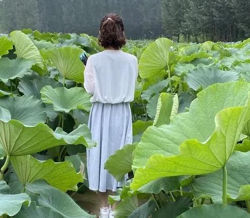 老公前天来儿子家，一个多月没见他，居然感觉陌生了，想想都搞笑。他是下午五点多到