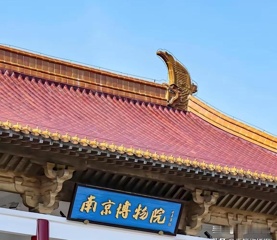 1259件文物，不是被飞天大盗偷的，而是被馆长光明正大“搬”空的。借口找得那