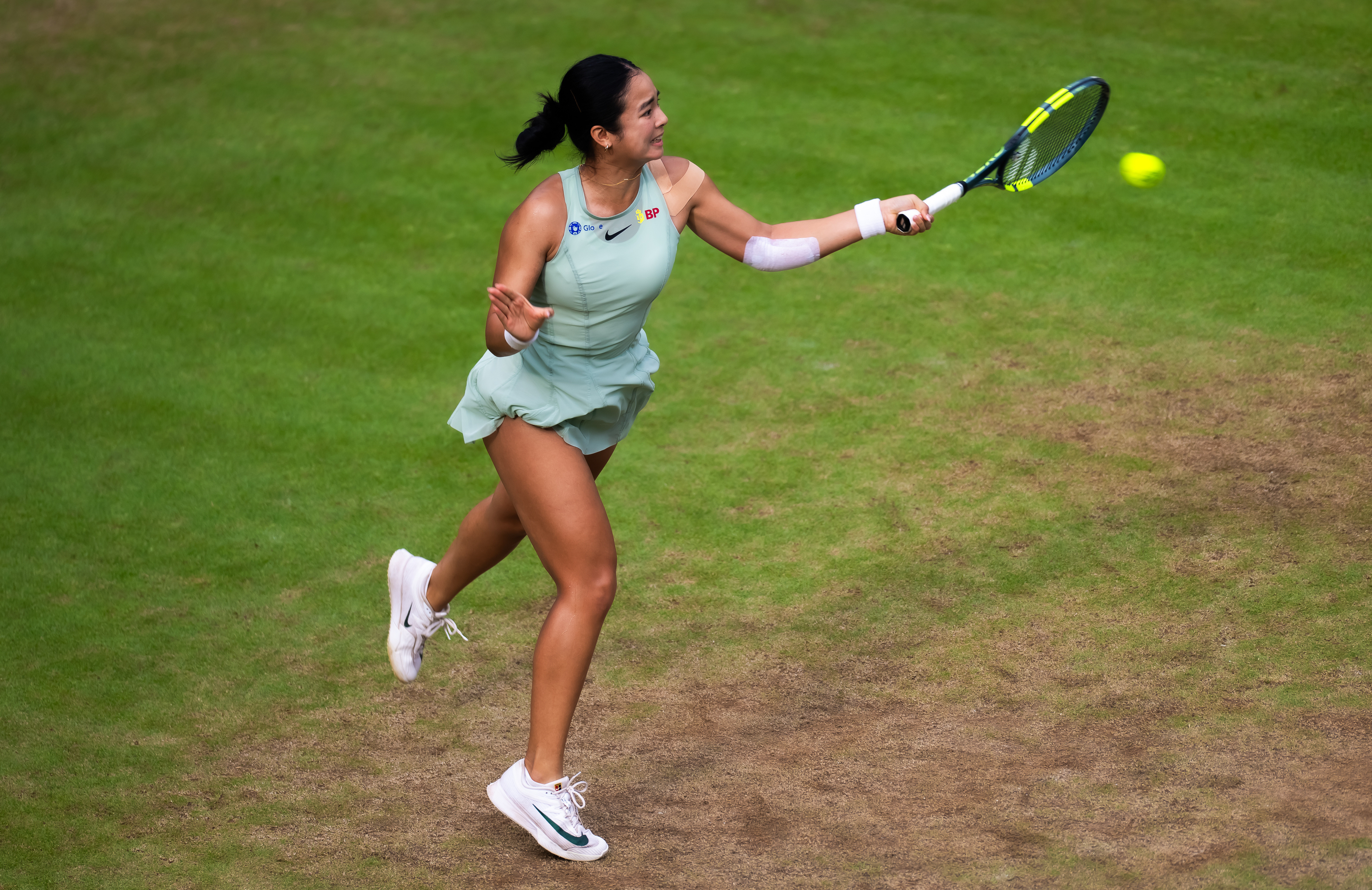 解锁首个草地决赛🌱WTA500柏林站半决赛，8号种子诺斯科娃以6-26-4完
