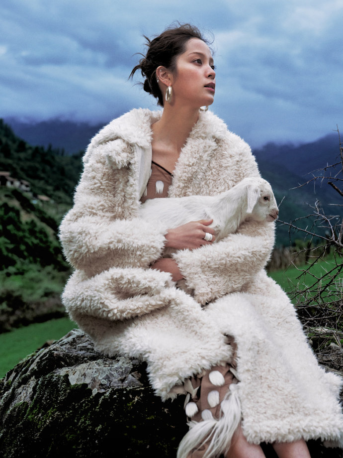 欧阳娜娜完全小鹿欧阳娜娜vogue小鹿造型欧阳娜娜vogue小鹿造型！！欧阳娜