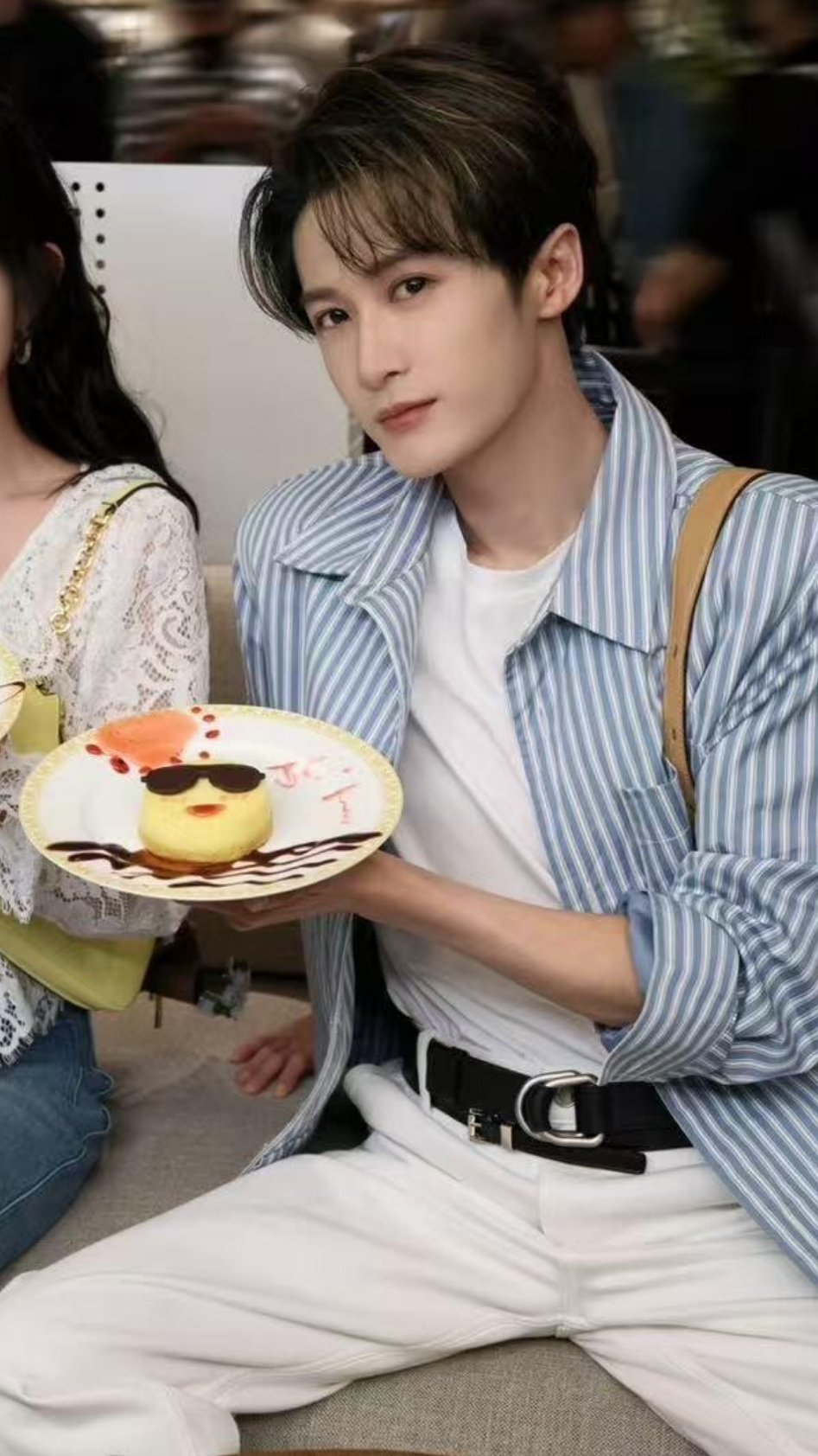 檀健次檀健次早呀！一起吃早餐(๑•̀ㅁ•́ฅ✧孟子义檀健次在聊什么专栏·