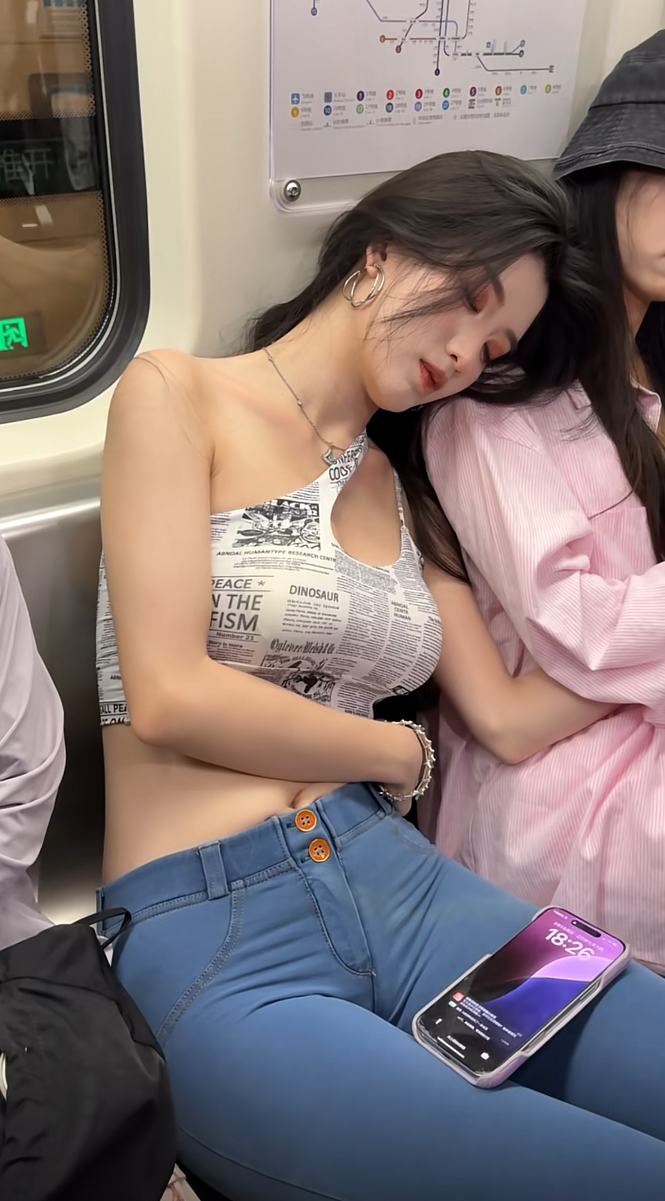感觉我现在老了，这种肚脐眼都填不满了