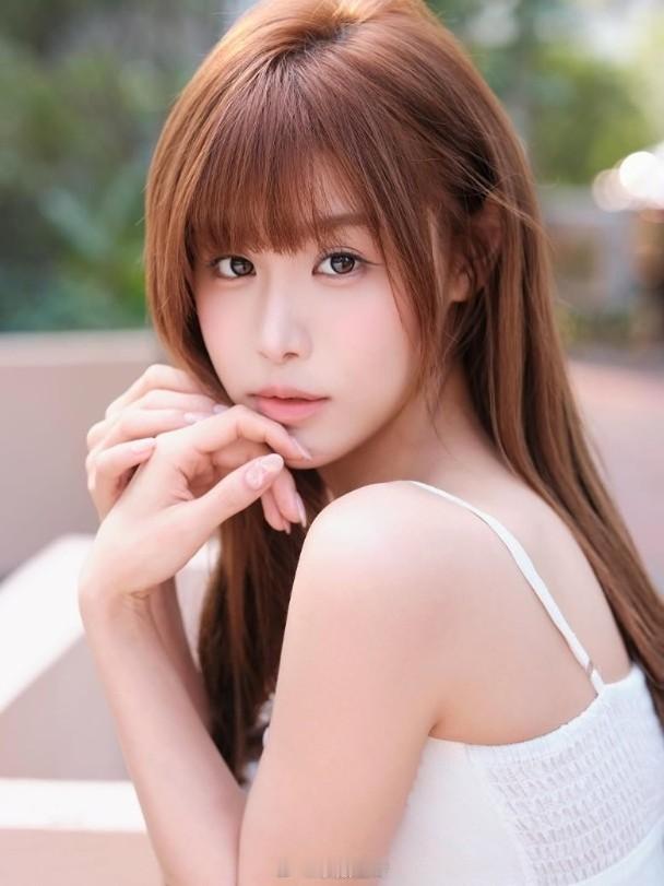 【On.cc】周嘉洛轉發「變臉」女星報道　當事人陳曉華：感恩藝人周嘉洛在《愛．回