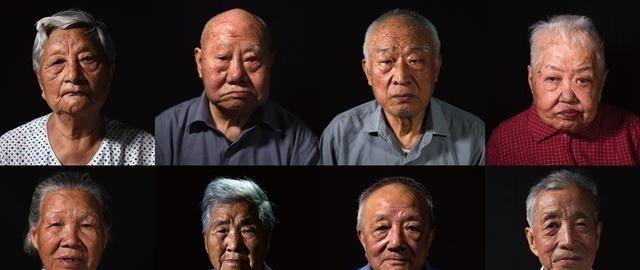 这是1937年，南京大屠杀中，一名侵华日军私人相册留下来的照片，直到多年后才被人
