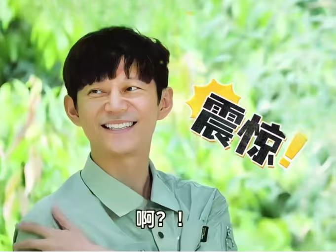 黄磊：“那中餐厅是前两年的，是吧？”王俊凯：“中餐厅都是三年前的了。”黄