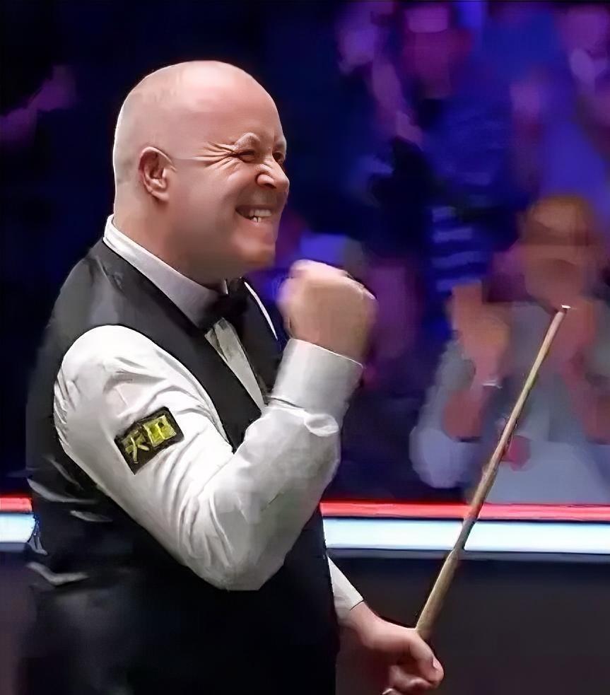 斯诺克大师赛最新战报北京时间1月18日凌晨，2026斯诺克大师赛率先结束首场半决