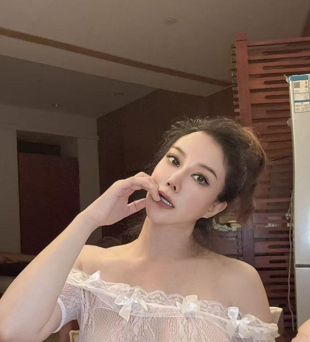 王星失联前向女友求救发猫喂了没聪明的王星安娜金​​​