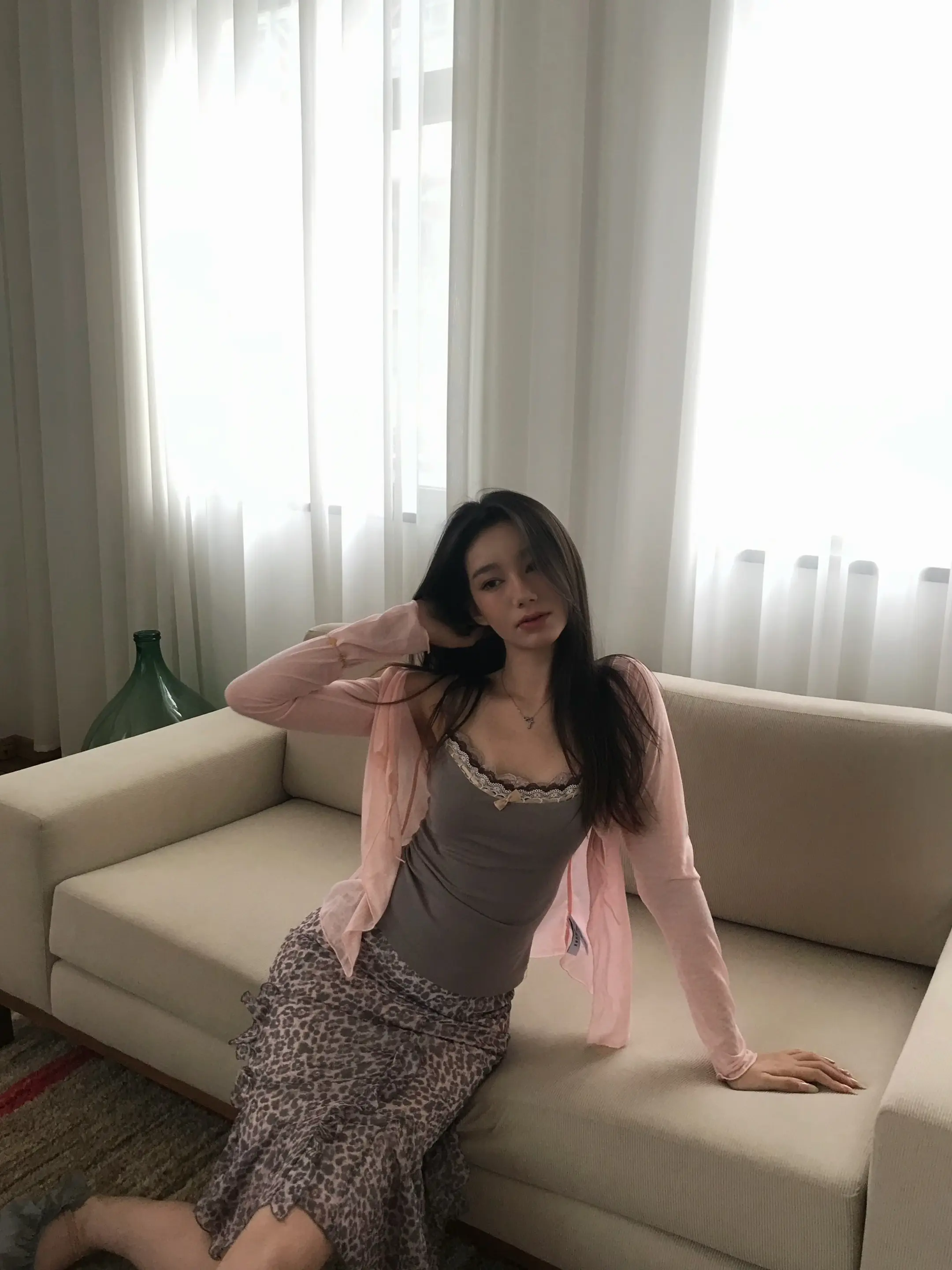 可惜你审美太低 我们最多喝杯咖啡