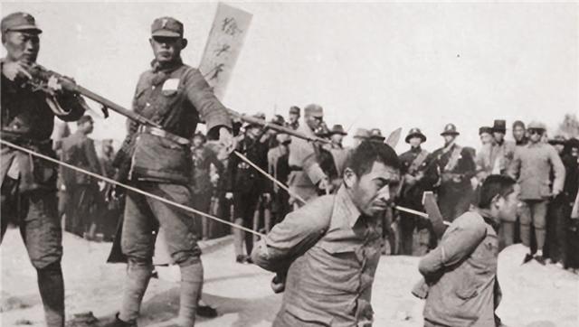 皖南事变后，新四军第五师15300余人的军费成了老大难。一筹莫展之际，一个逼死老