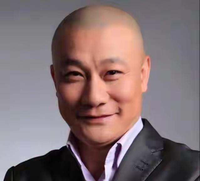 【上海京剧院，眼高手快】九十年代末，上海京剧院从天津引进了几名年轻的京剧演员，