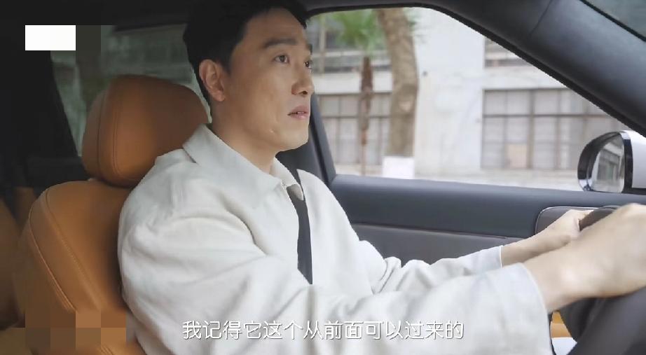 飞人刘翔怼脸拍近照曝光，感觉老了不少，也跑不动了，如果现在让他跑200米估计会累