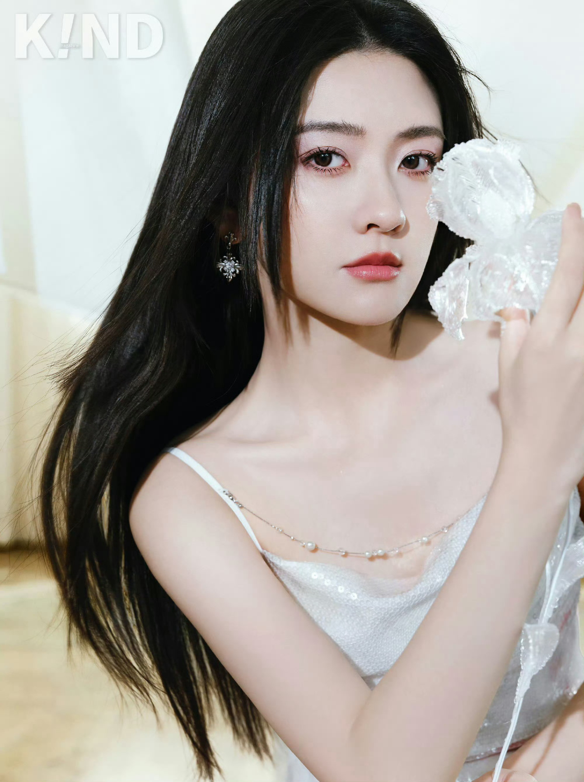 梁洁也算是乔欣的平替了吧长的很像身材也很相似，黑丝肉丝后妈裙美臀狠狠爱了