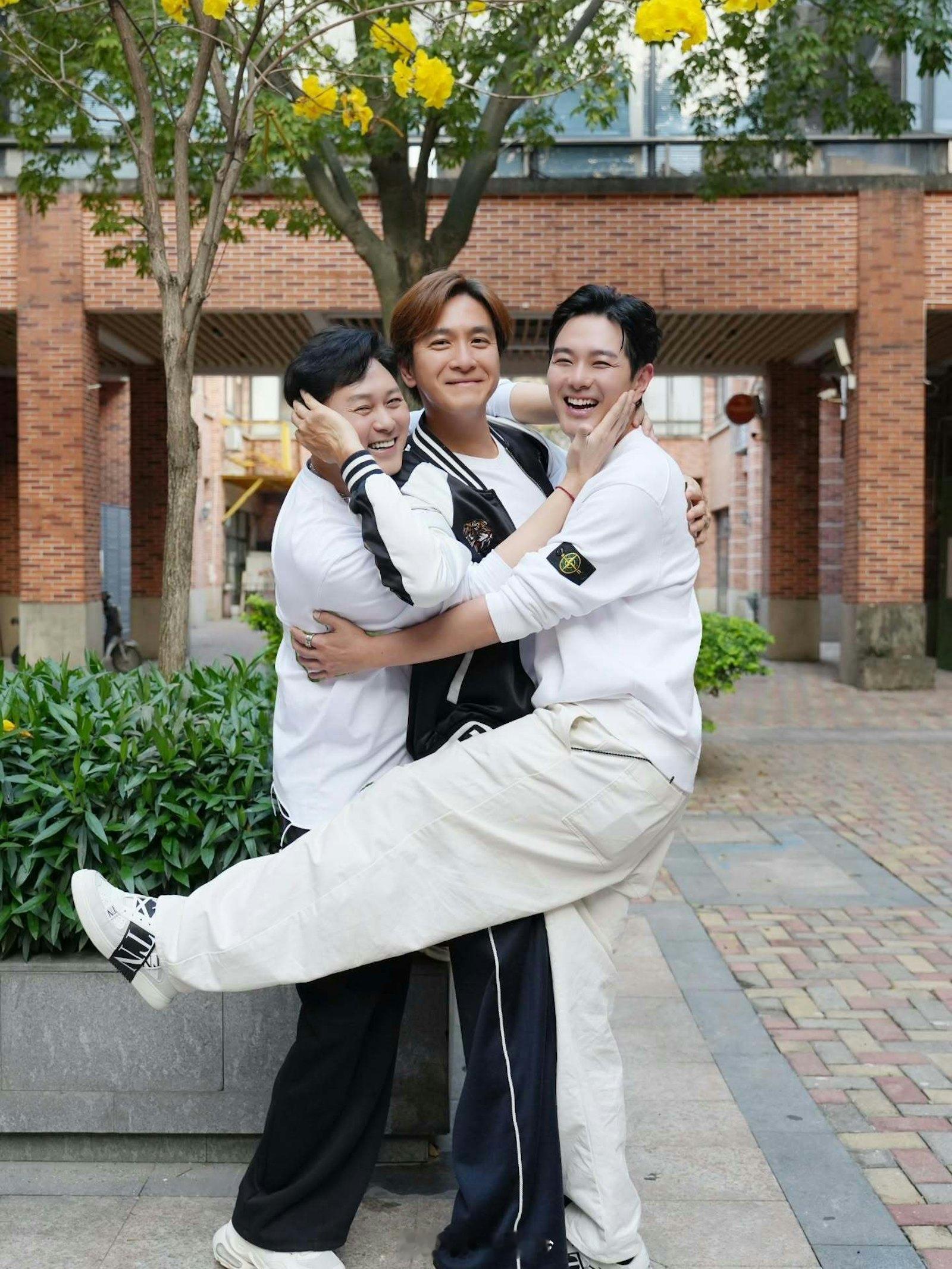 馬國明「搣甩」魔音孖蕭正楠及曹永廉辦巡演　疊羅漢反映地位？藝人蕭正楠與曹永廉一直