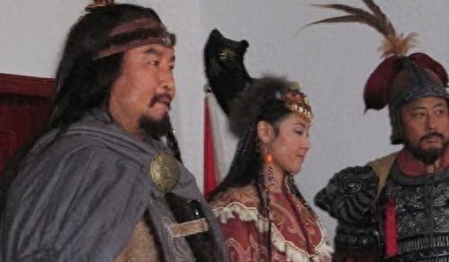 隋朝皇帝将14岁的义成公主嫁给了突厥可汗，当年可汗已经65岁了。大婚当天，可汗直