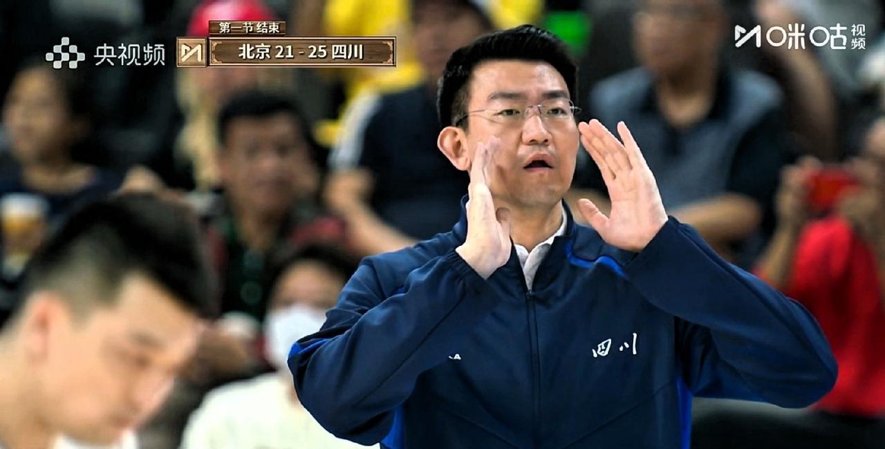 不说片汤话！观看四川北京比赛，恕我直言，广东队应该打不过四川队，周琦+胡金秋双塔