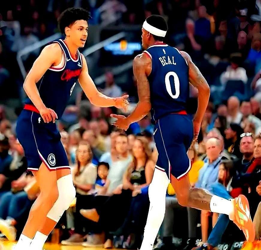 14胜3负！你敢信吗？西部倒数第二的洛杉矶快船，突然成了联盟最猛的队。就在1