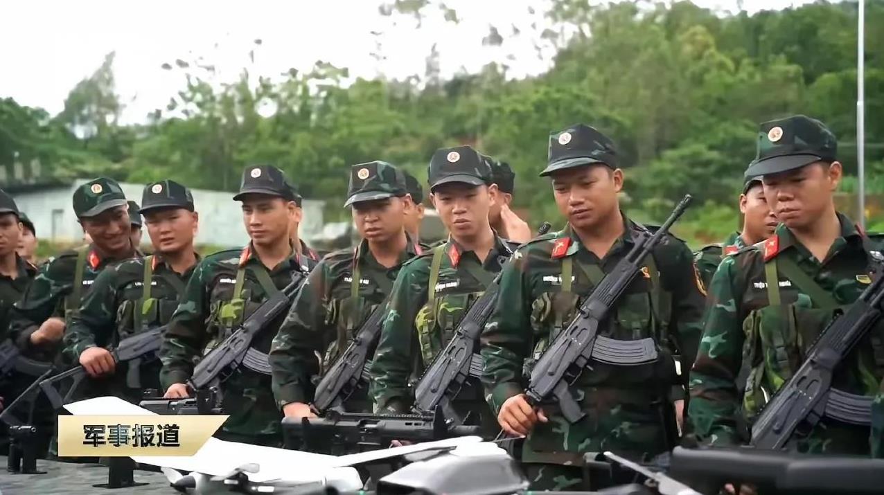 中越陆军正在举行的“携手同行一2025”联合演习，有一个亮点耐人寻味。本次演习