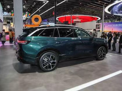 大众全新揽巡，以硬核科技与德系精工，重新定义中大型SUV的出行质感。