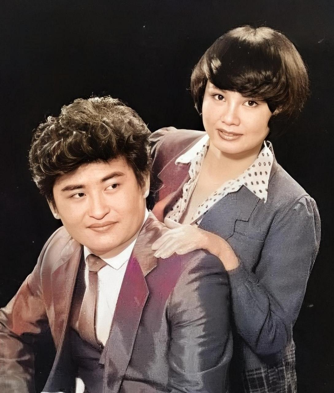 1987年，刘欢喝着小酒突然问卢璐：“像你这么漂亮的主持人，估计要嫁给外国人吧？