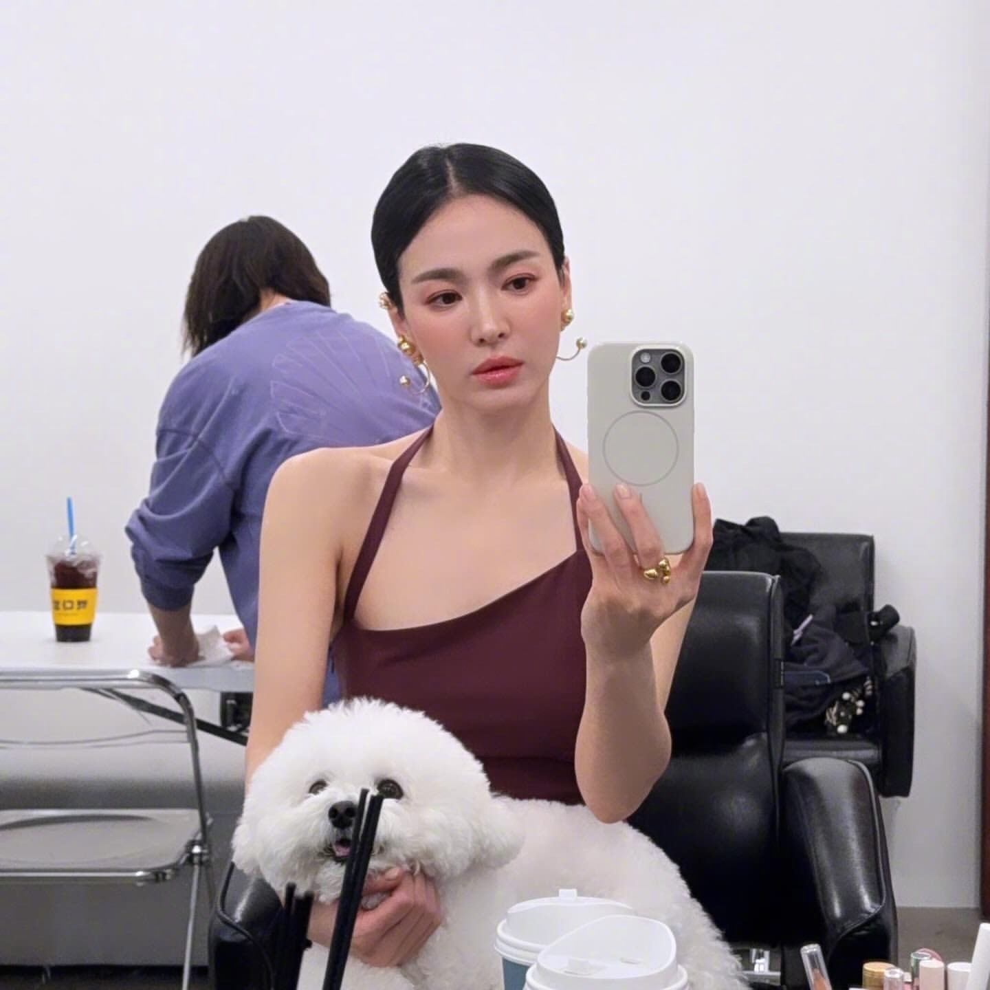 宋慧乔X娇兰guerlain广告大片及拍摄花絮。🌼🍃🌸🌱