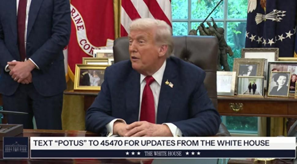 美国的“求豆”姿态最近又一次登上了热搜，特朗普和美国财政部长贝森特在多个场合公开