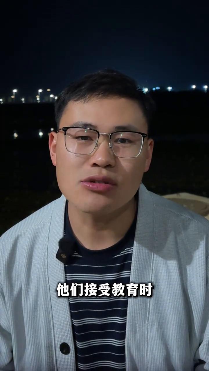 人类历史上智商比父母低的孩子出现了。人类历史上第一代智商比父母低的孩子出现了。