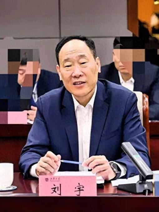 2024年10月刚挂上牌，2026年9月人就没了。中国资源循环集团，注册资本100亿，国务院国资委牵