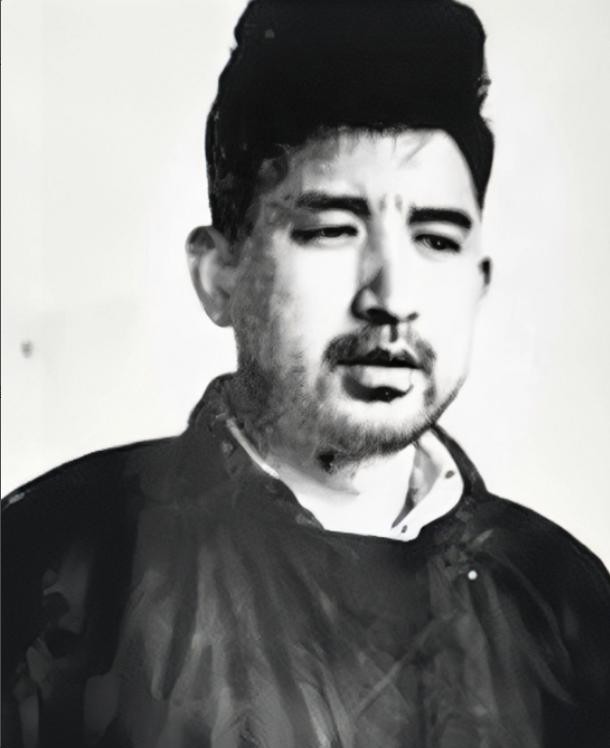 1956年左右，一位年轻漂亮的女干部来重庆战犯管理所见徐远举，单独待了一个多小时