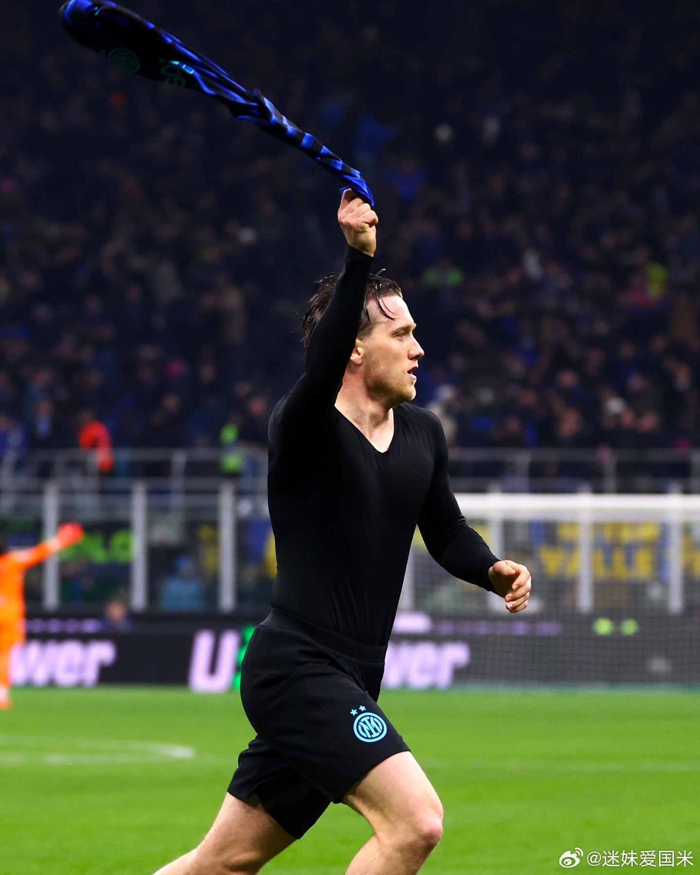 罗马体育报：本周末的的米兰德比，泽林斯基将会顶替姆希塔良首发。国际米兰意甲米兰德