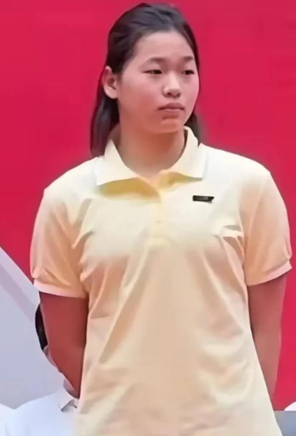 跳水生涯仅仅5年的全红婵和她的前辈们相比运动生涯太短暂了！她的师傅陈若琳及前辈