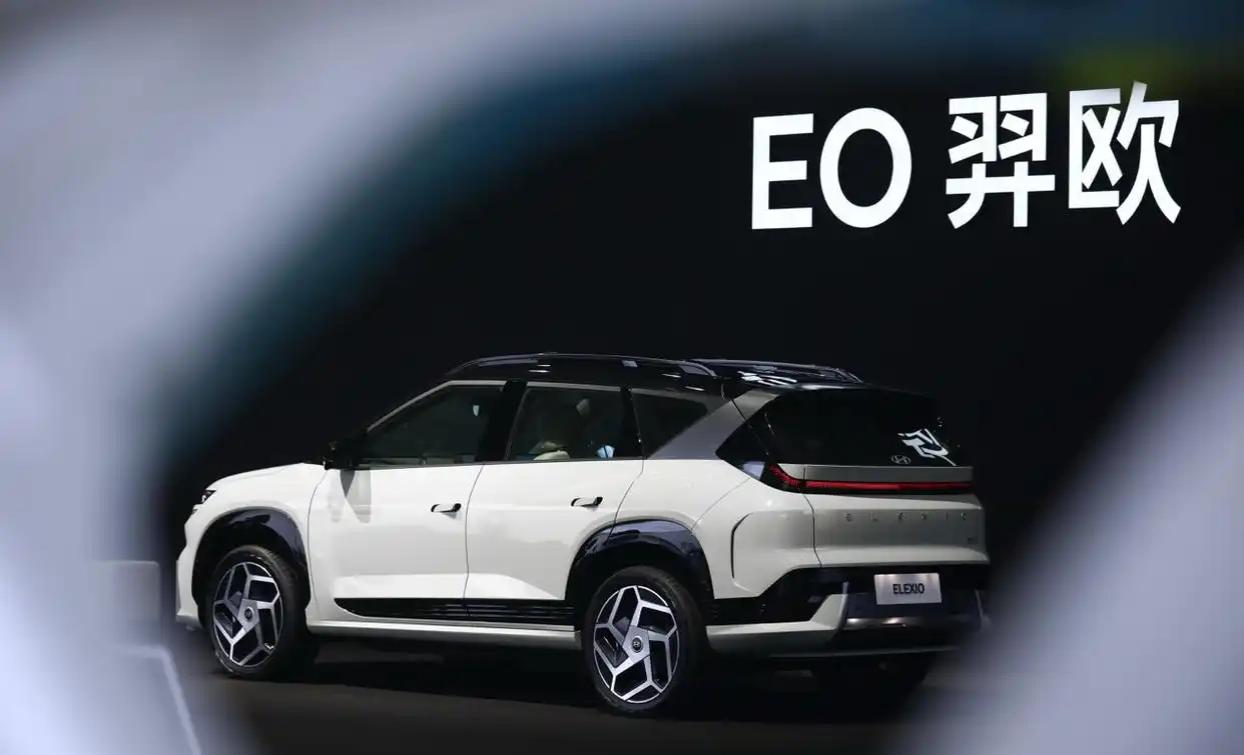 北京现代EO羿欧上市售11.98万起这车值得买吗？怎么选更划算？单车导购