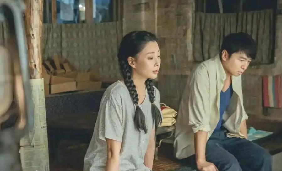 电视剧《人世间》里，郑娟告诉周炳坤，她的前夫涂志强喜欢的是别人，而不是她。那么，