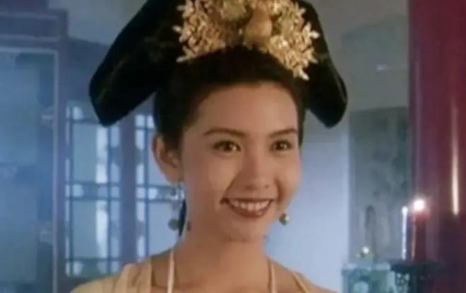 1681年，康熙皇帝下了一道圣旨：“乱臣贼子吴三桂一族，全部处死”！建宁公主一听
