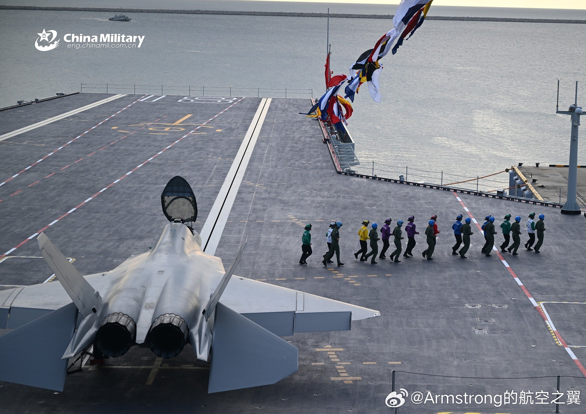 歼-35真是干净利索烽火问鼎计划​​​