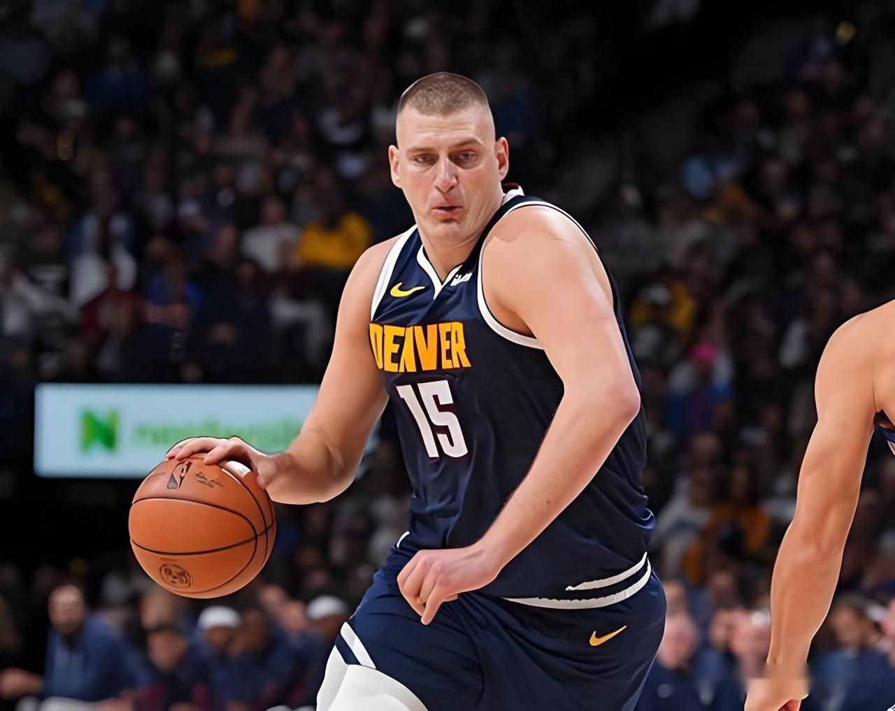 谁才是NBA现役背身单打第一档？约基奇效率仅排第五，申京季后赛单打效率垫底！