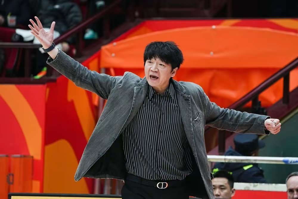 邱彪着重表扬国内球员，赛后透露两个逆转“秘诀”，新外援有消息了CBA篮球2月6