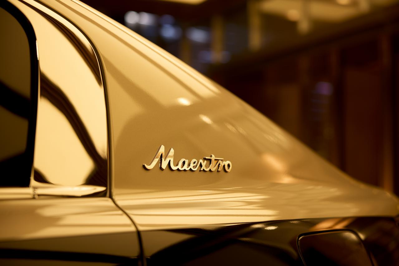 当第10000台尊界S800驶下生产线，一个旧时代正在落幕——那个靠车标决定价值