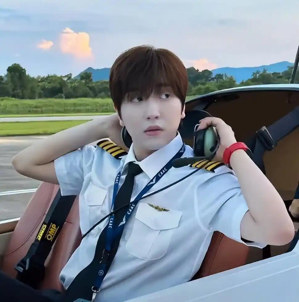 网红白冰偷税漏税被查！4000万粉“探店天花板”人设崩塌，吃进去的流量终要吐出来